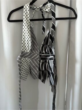 ROMWE Black and White Patterned Halter "Tie" back Top